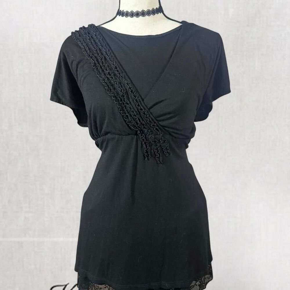 Party or Casual Black V-neck Detailed Flowy Blouse